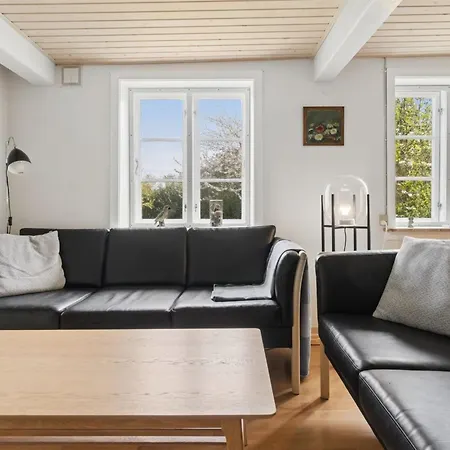 Holiday home Espen - 300m From The Sea By Interhome *